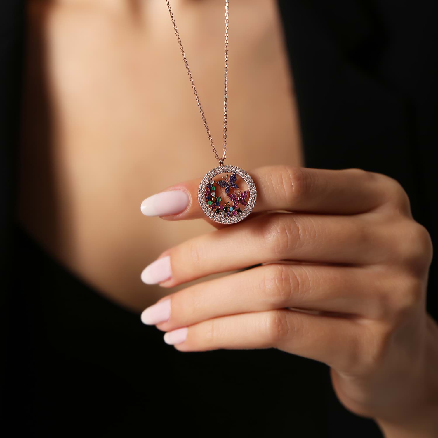 Renkli Kelebek Bahçesi 925 Ayar Gümüş Kolye resmi